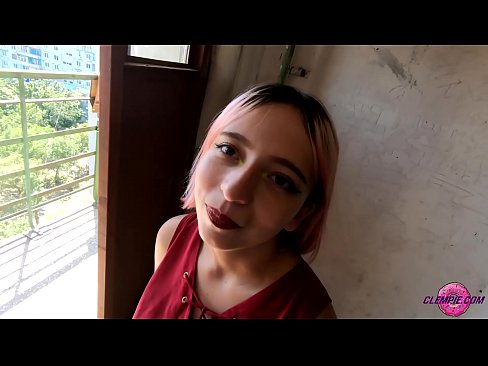 ❤️ Student Sensual Sucks a Stranger in the Outback - Cum On His Face ️ Schéine Porno bei eis ❌️❤